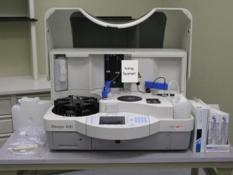 ROCHE Elecsys 1010