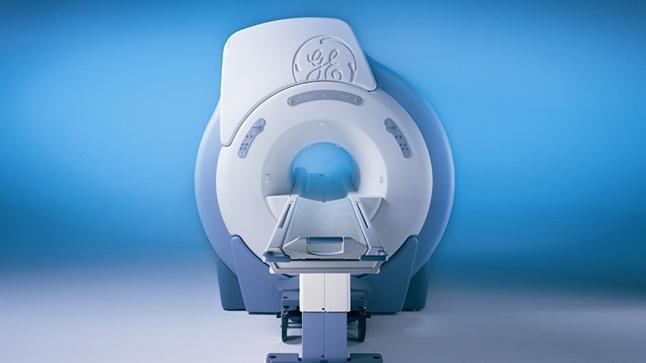 GE SIGNA EXCITE HDxT MRI Scanner