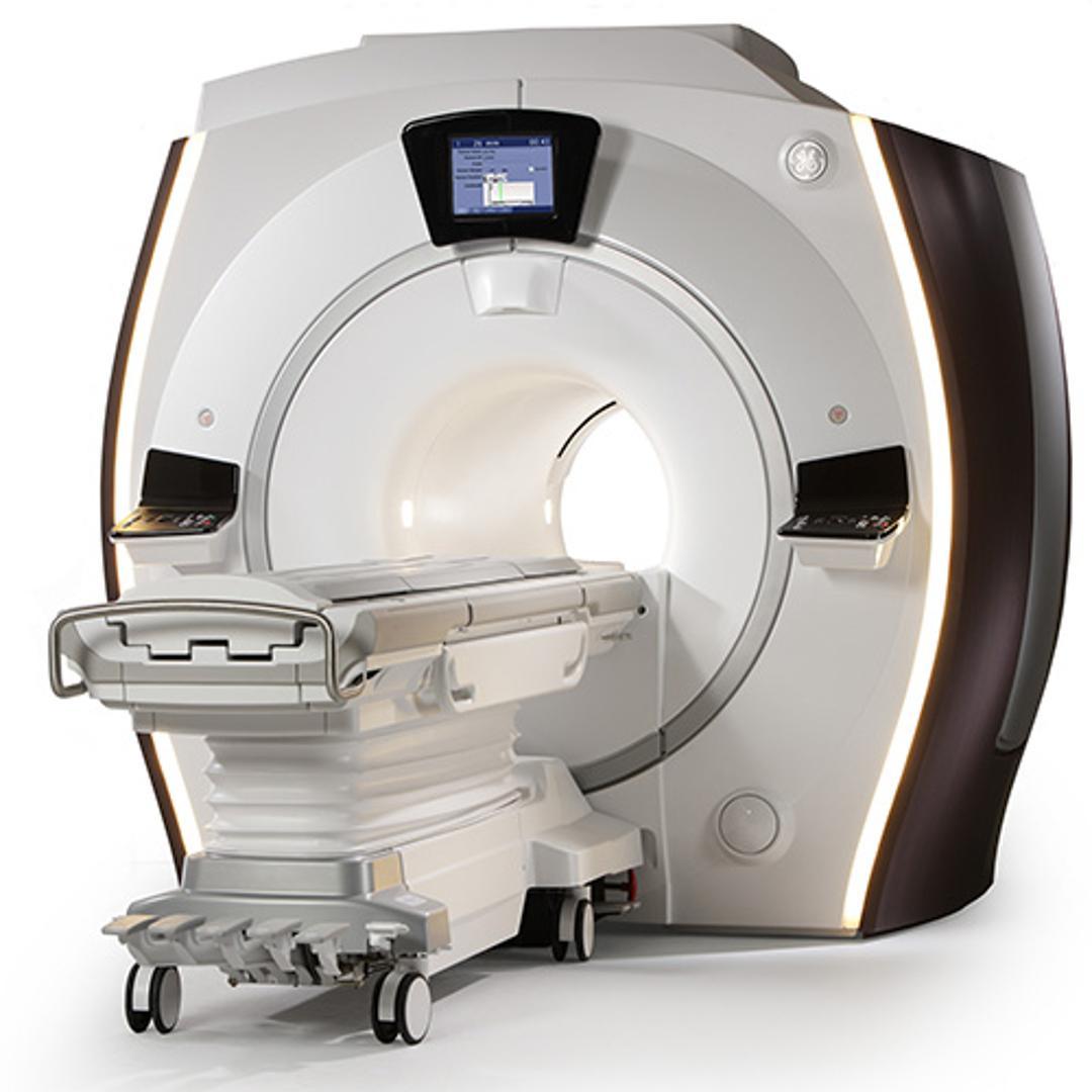GE Optima MR450 MRI Scanner