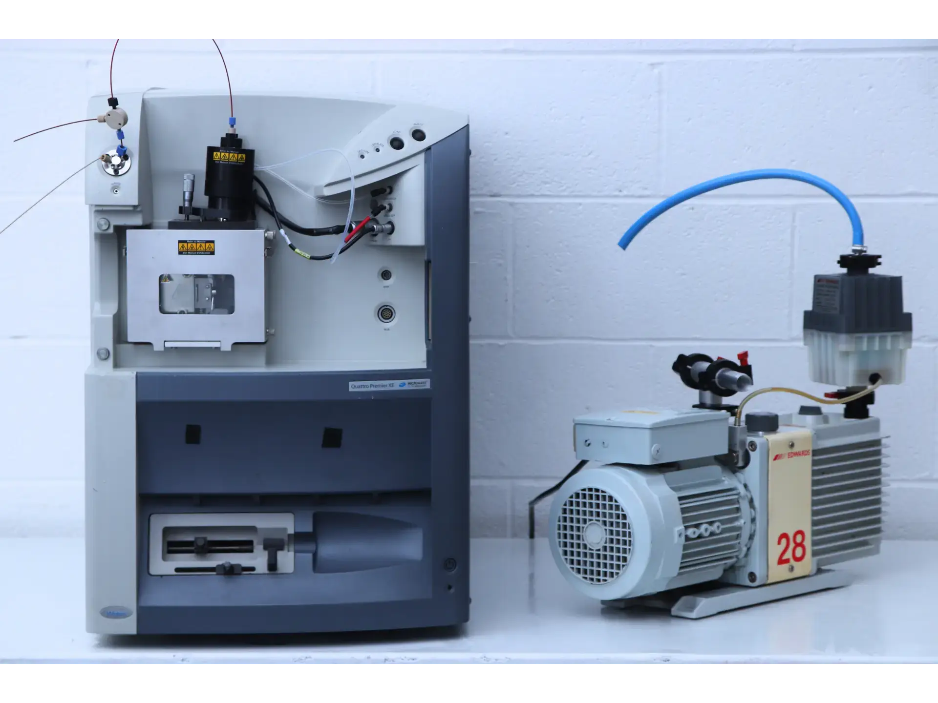Waters Quattro Premier XE Analytical Laboratory System