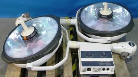 AMSCO Quantum 3080 Surgical Table