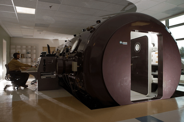 Gulf Coast Hyperbarics Cylindrical Multiplace Hyperbaric Chamber